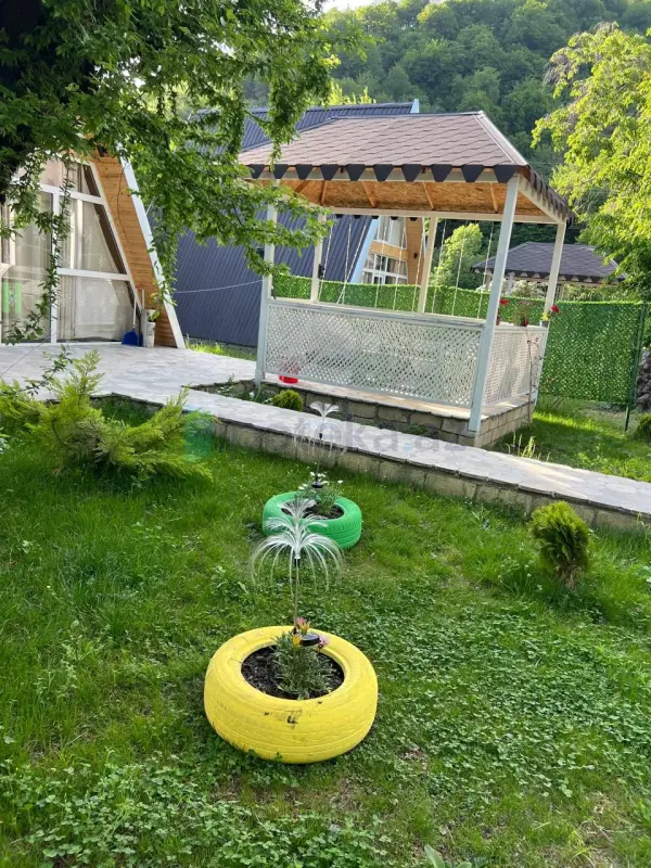 Satılır 10 otaqlı obyekt 1200 m²