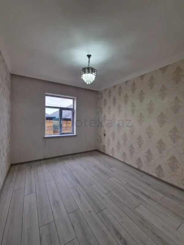 Satılır 6 otaqlı həyət evi 195 m²