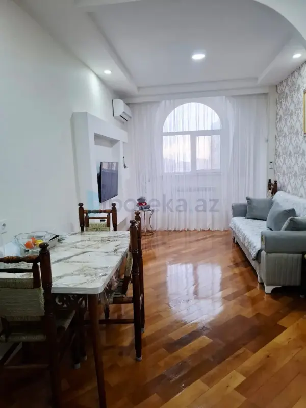 Satılır 2 otaqlı yeni tikili 55 m²