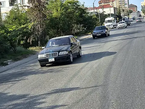 Satılır torpaq sahəsi — Bakı