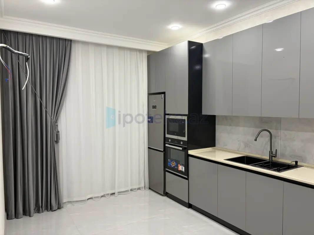 Satılır 2 otaqlı yeni tikili 87 m²