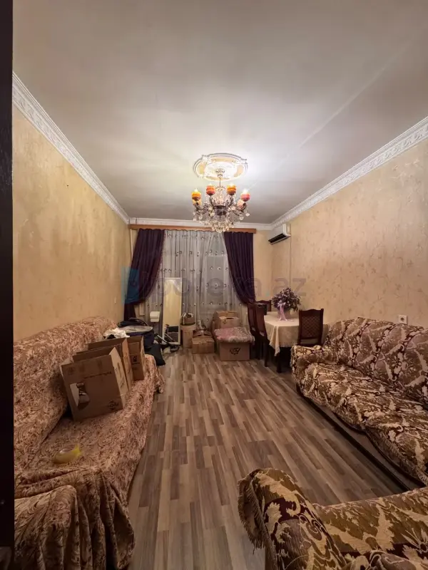 Satılır 2 otaqlı köhnə tikili 60 m²