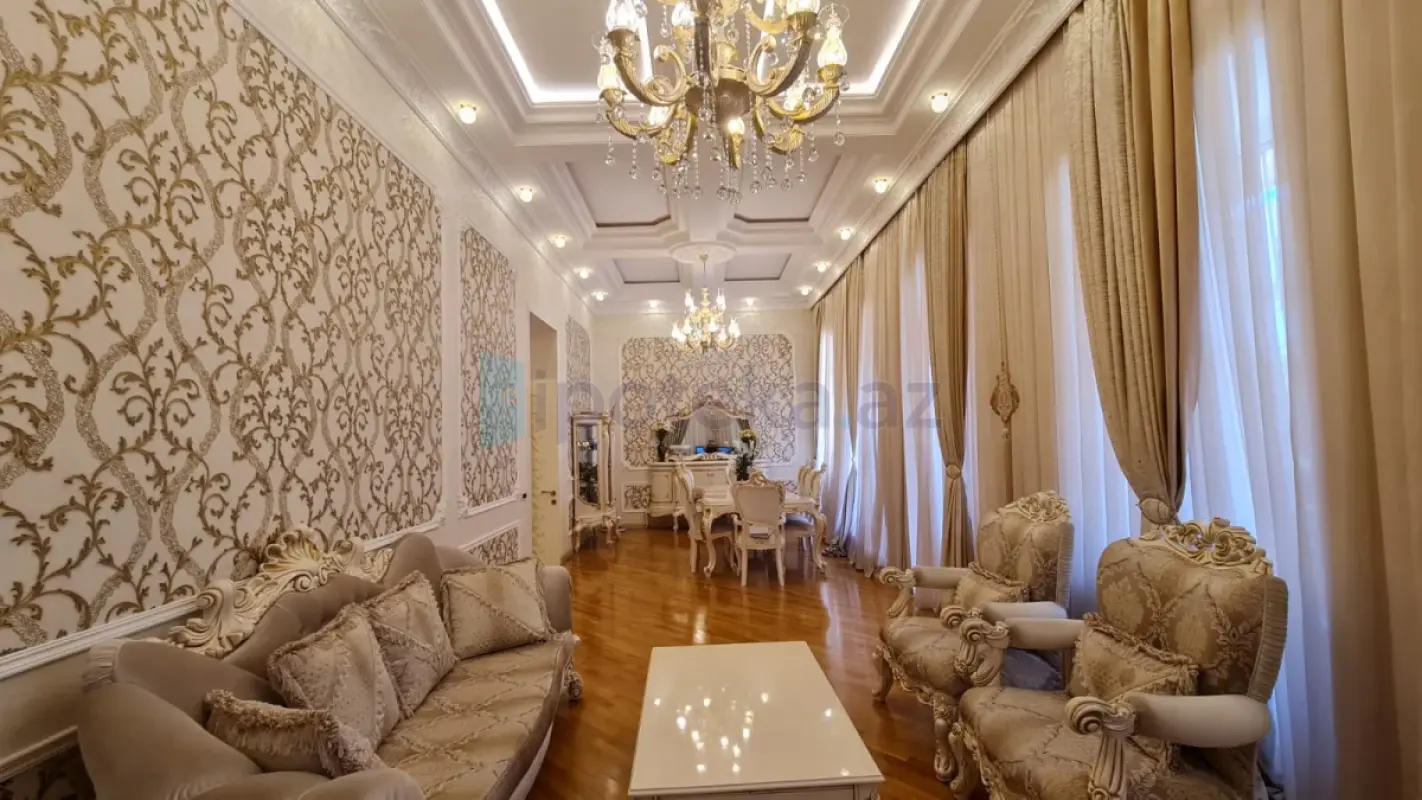 Satılır 3 otaqlı köhnə tikili 110 m²