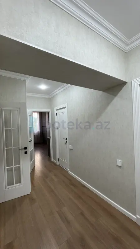 Satılır 2 otaqlı köhnə tikili 60 m²