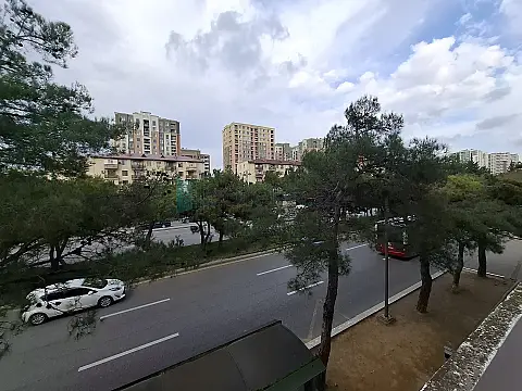 Satılır 3 otaqlı köhnə tikili 80 m² — Bakı 3 otaq 80.00 m²