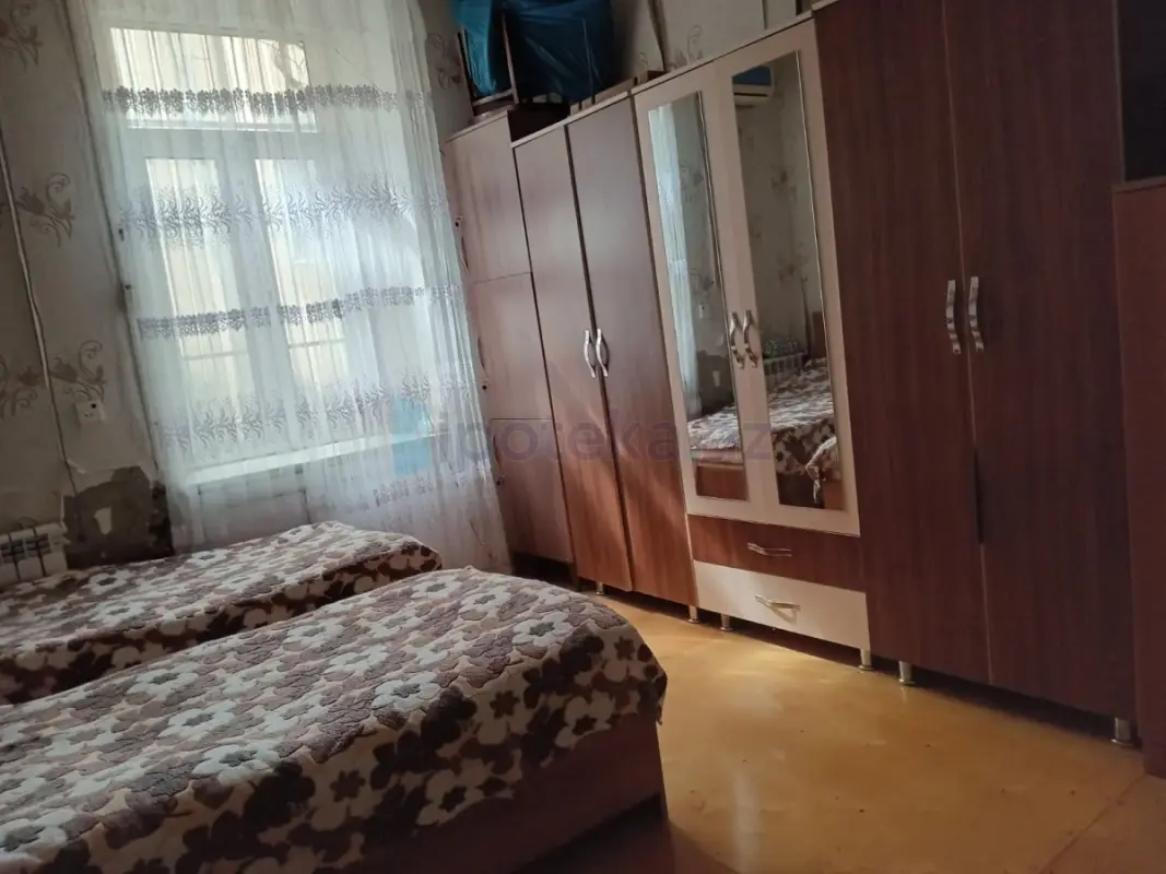 Satılır 2 otaqlı köhnə tikili 38 m²