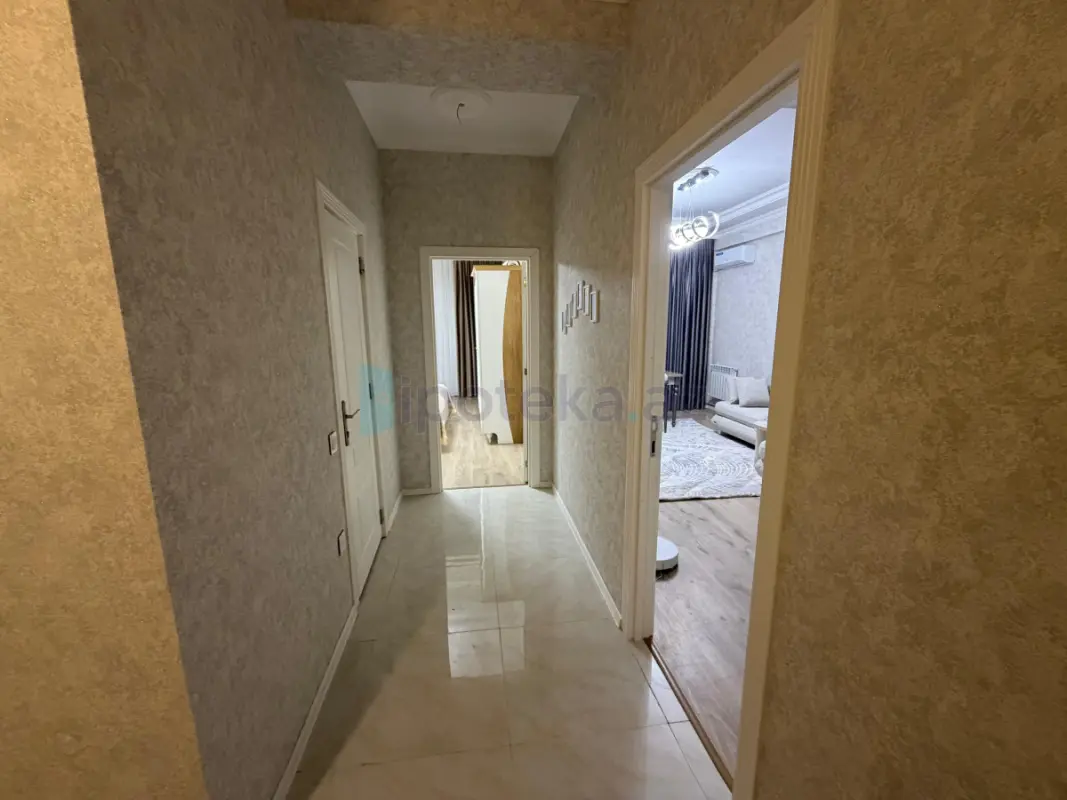 Satılır 2 otaqlı yeni tikili 77 m²