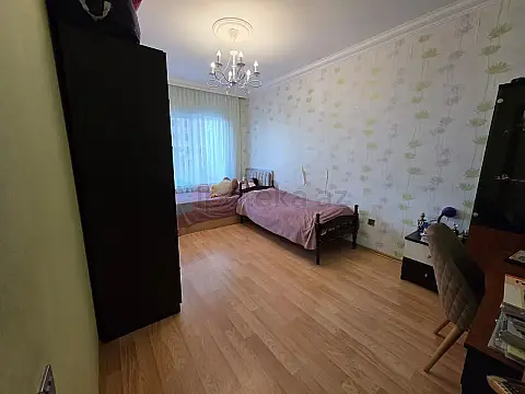 Satılır 2 otaqlı köhnə tikili 82 m² — Bakı, Əhmədli 2 otaq 82.00 m²