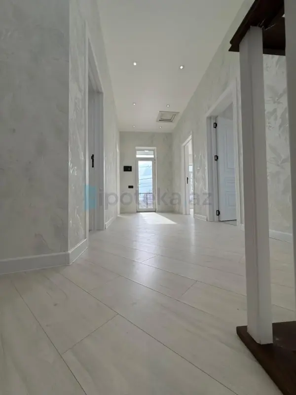 Satılır 6 otaqlı həyət evi 180 m²