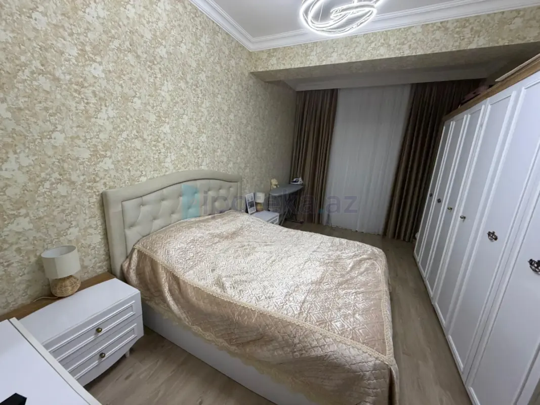 Satılır 2 otaqlı yeni tikili 77 m²