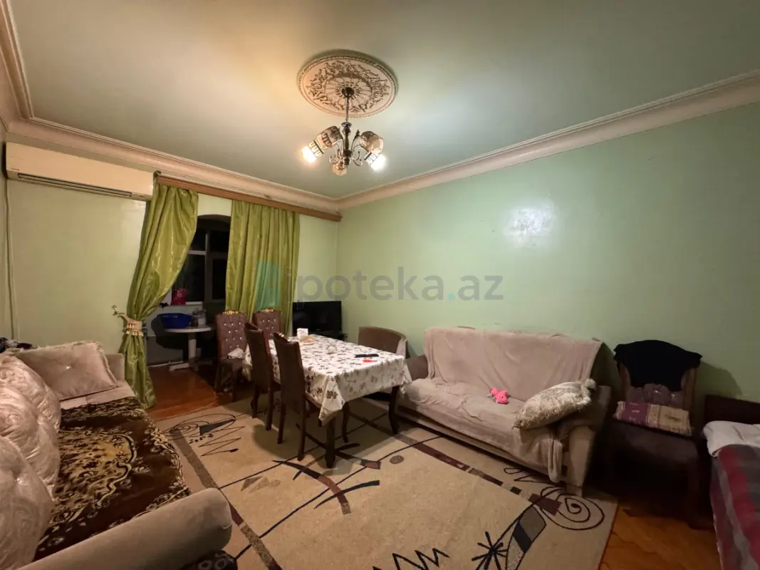Satılır 3 otaqlı köhnə tikili 85 m²