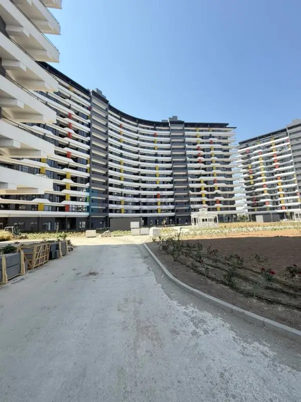 Satılır 2 otaqlı yeni tikili 114 m²