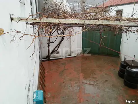 Satılır həyət evi — Bakı