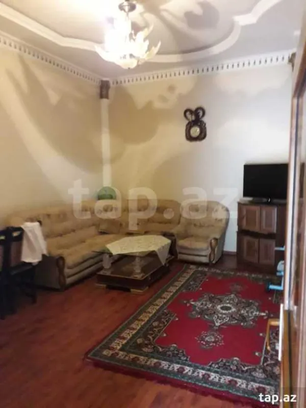 Satılır 5 otaqlı həyət evi
