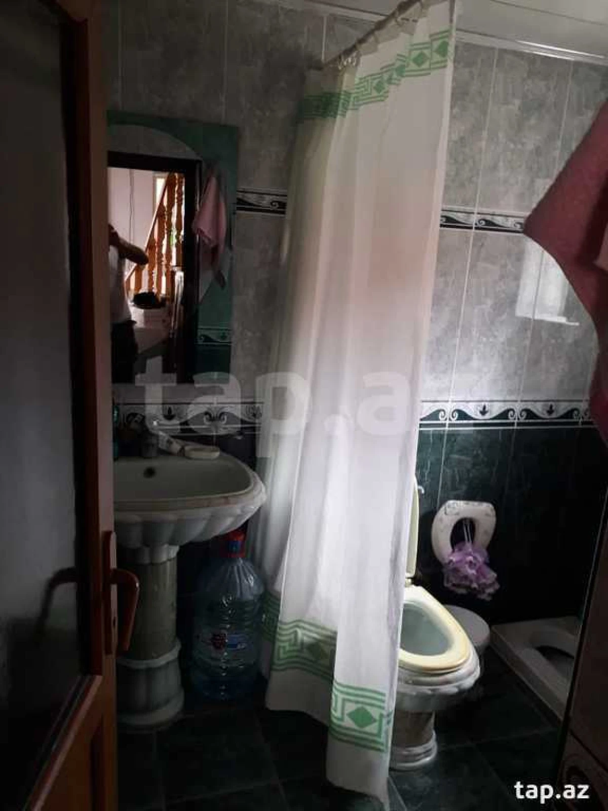 Satılır 5 otaqlı həyət evi