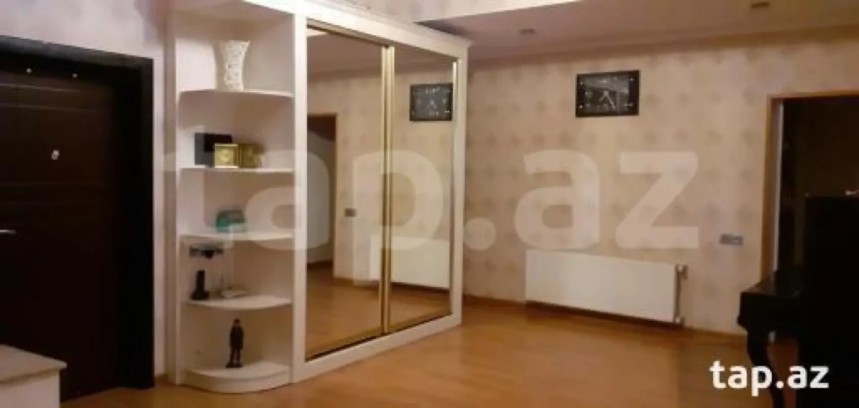 Satılır 3 otaqlı yeni tikili 130 m²