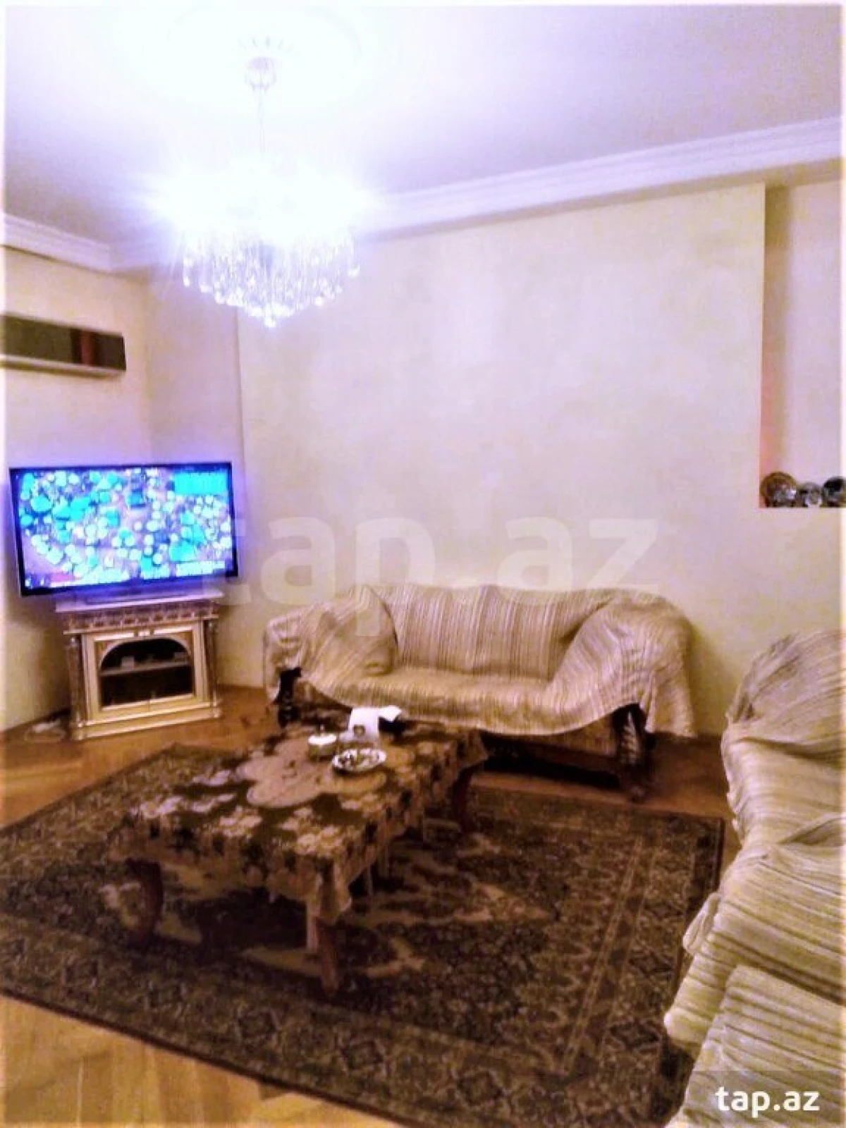 Satılır 8 otaqlı həyət evi