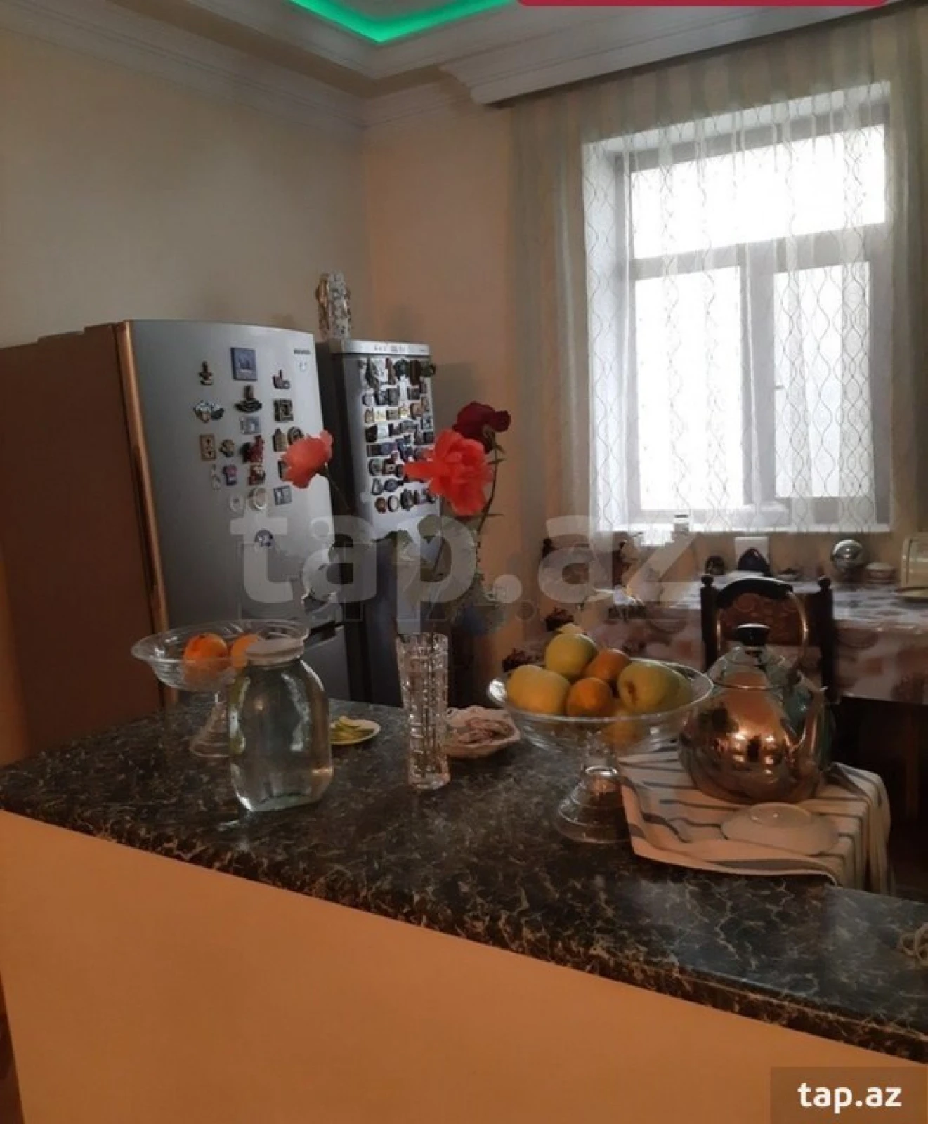 Satılır 8 otaqlı həyət evi