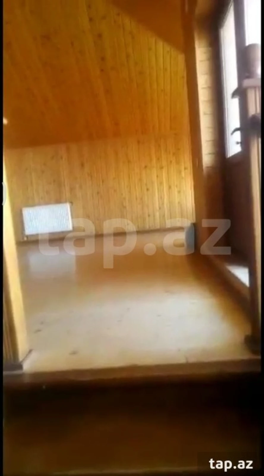 Satılır 8 otaqlı həyət evi