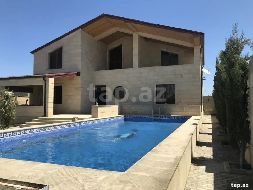 Satılır 6 otaqlı həyət evi 340 m²