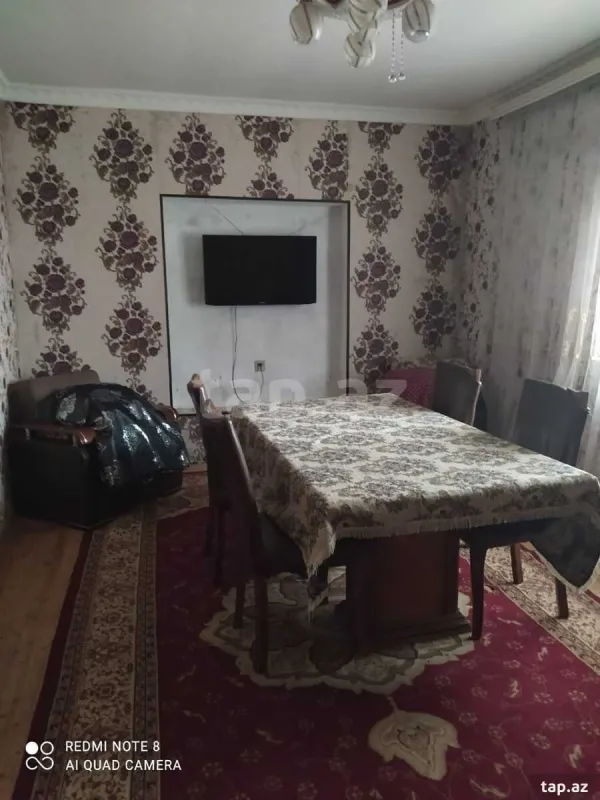 Satılır 5 otaqlı həyət evi