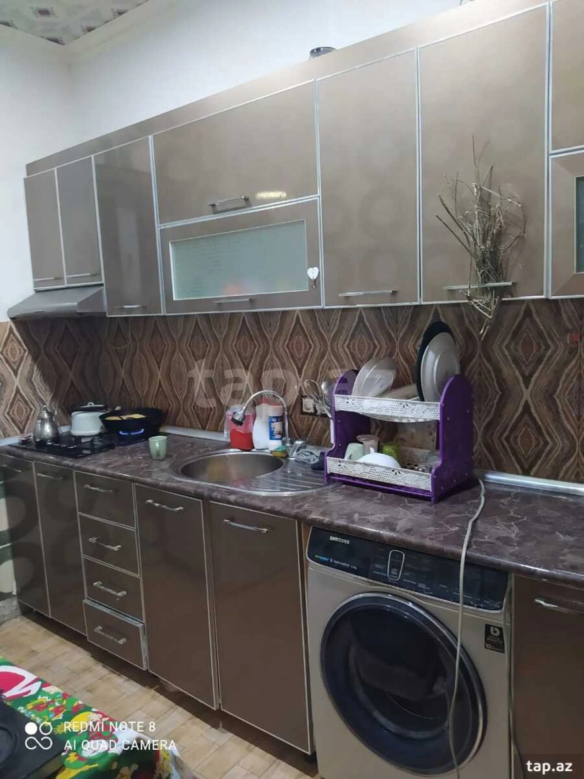 Satılır 5 otaqlı həyət evi