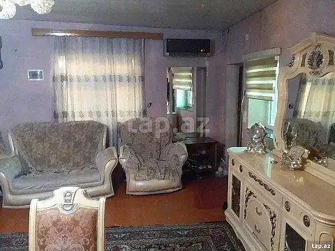 Satılır 4 otaqlı həyət evi