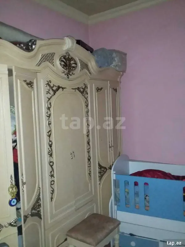 Satılır 4 otaqlı həyət evi