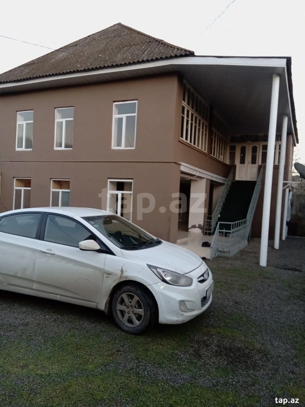 Satılır 4 otaqlı həyət evi