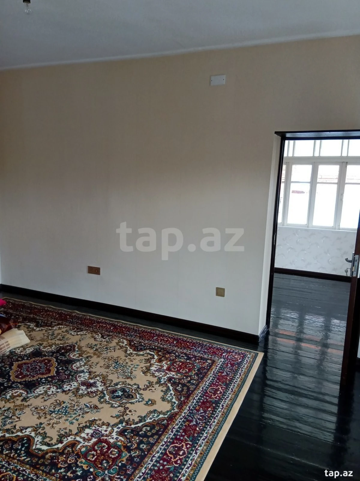 Satılır 4 otaqlı həyət evi