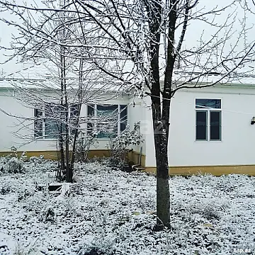 Kirayə verilir 3 otaqlı həyət evi