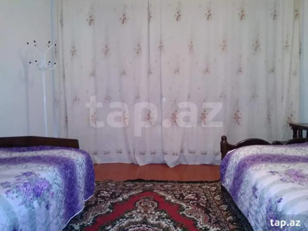 Kirayə verilir 3 otaqlı həyət evi