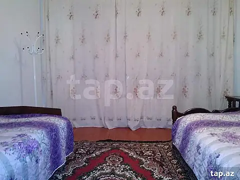 Kirayə verilir 3 otaqlı həyət evi