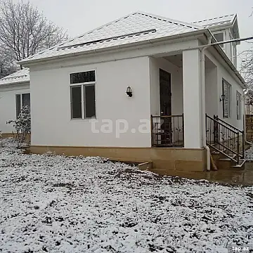 Kirayə verilir 3 otaqlı həyət evi