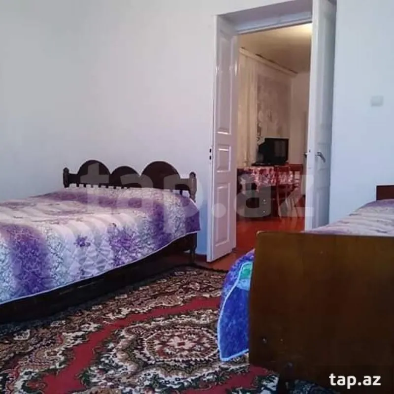 Kirayə verilir 3 otaqlı həyət evi