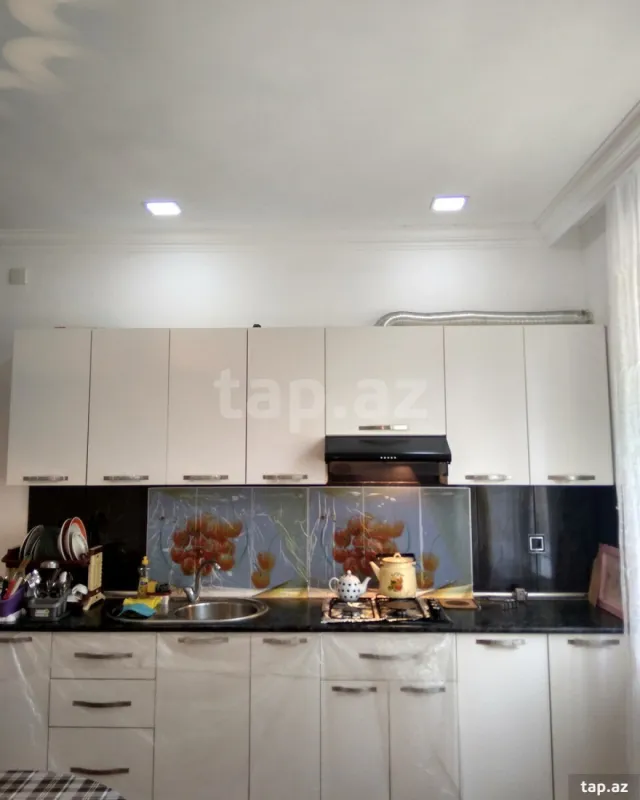 Kirayə verilir 3 otaqlı həyət evi