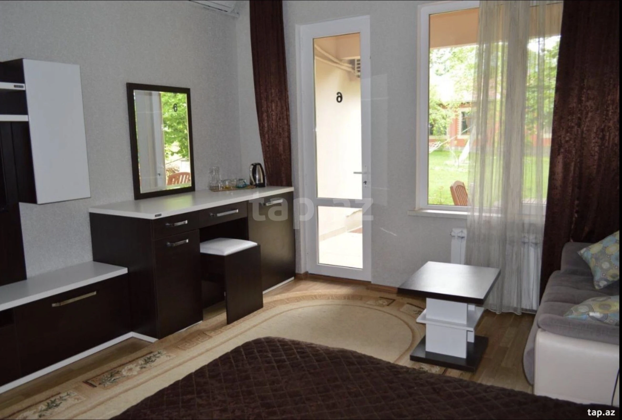 Kirayə verilir 6 otaqlı həyət evi