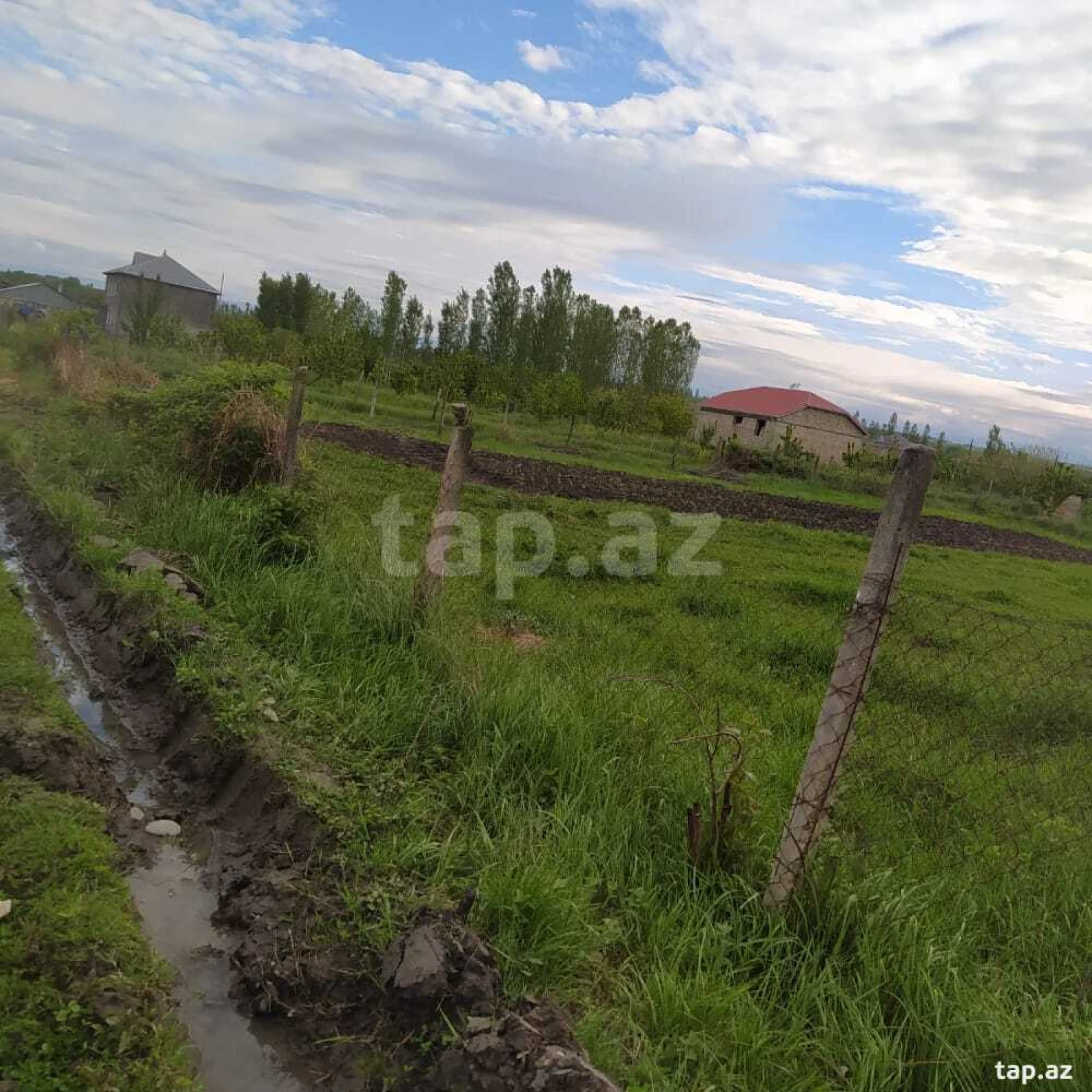 Satılır torpaq sahəsi