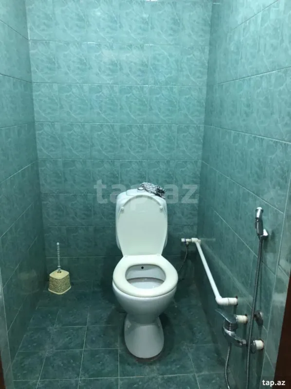 Satılır 5 otaqlı həyət evi