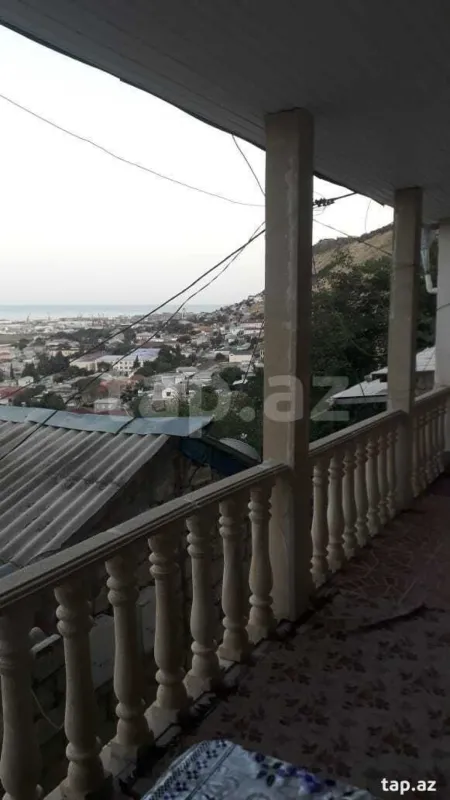 Satılır 3 otaqlı həyət evi