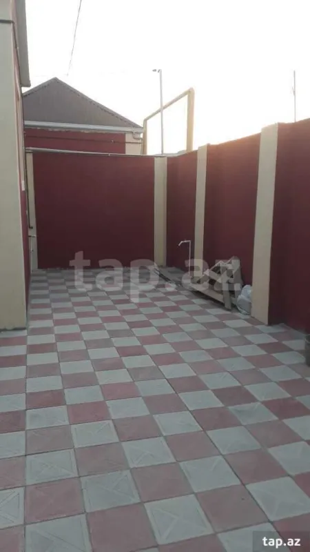 Satılır 4 otaqlı həyət evi
