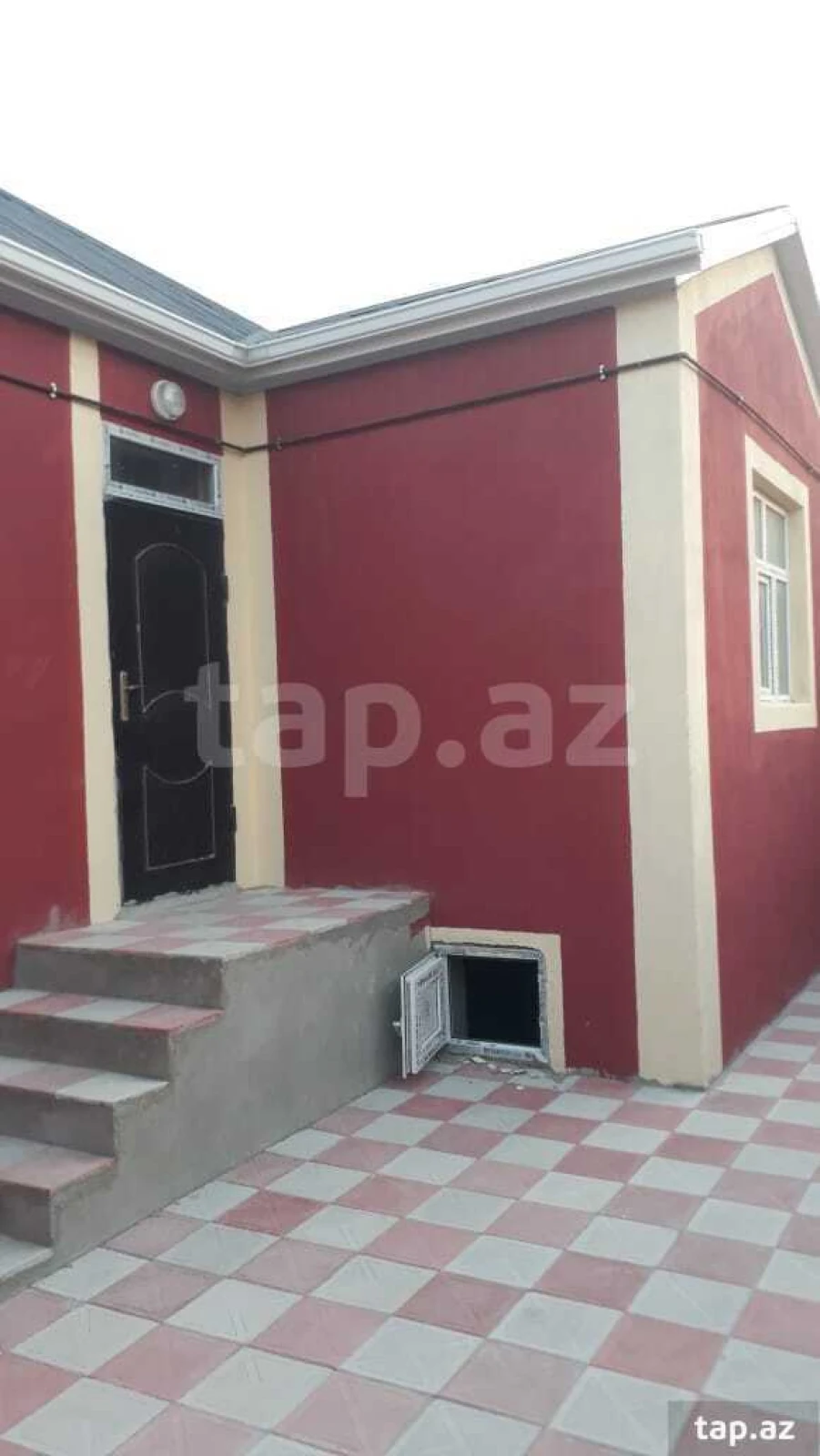 Satılır 4 otaqlı həyət evi