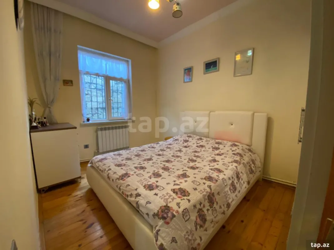 Satılır 4 otaqlı həyət evi