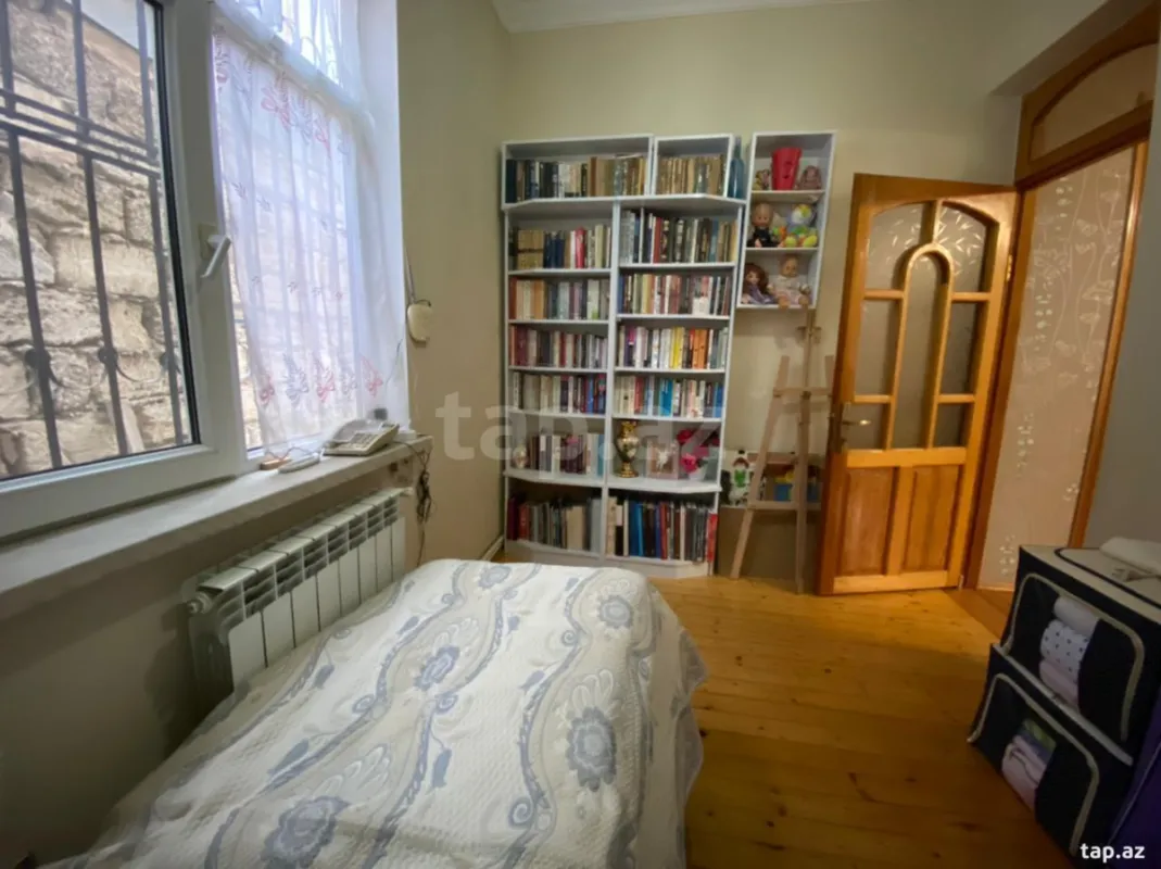 Satılır 4 otaqlı həyət evi