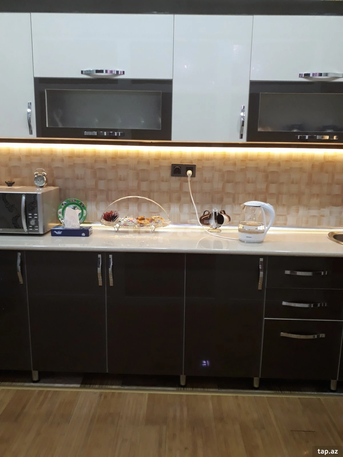 Satılır 3 otaqlı yeni tikili 90 m²