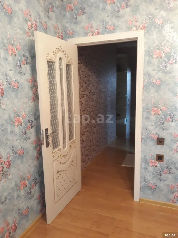 Satılır 3 otaqlı yeni tikili 90 m²