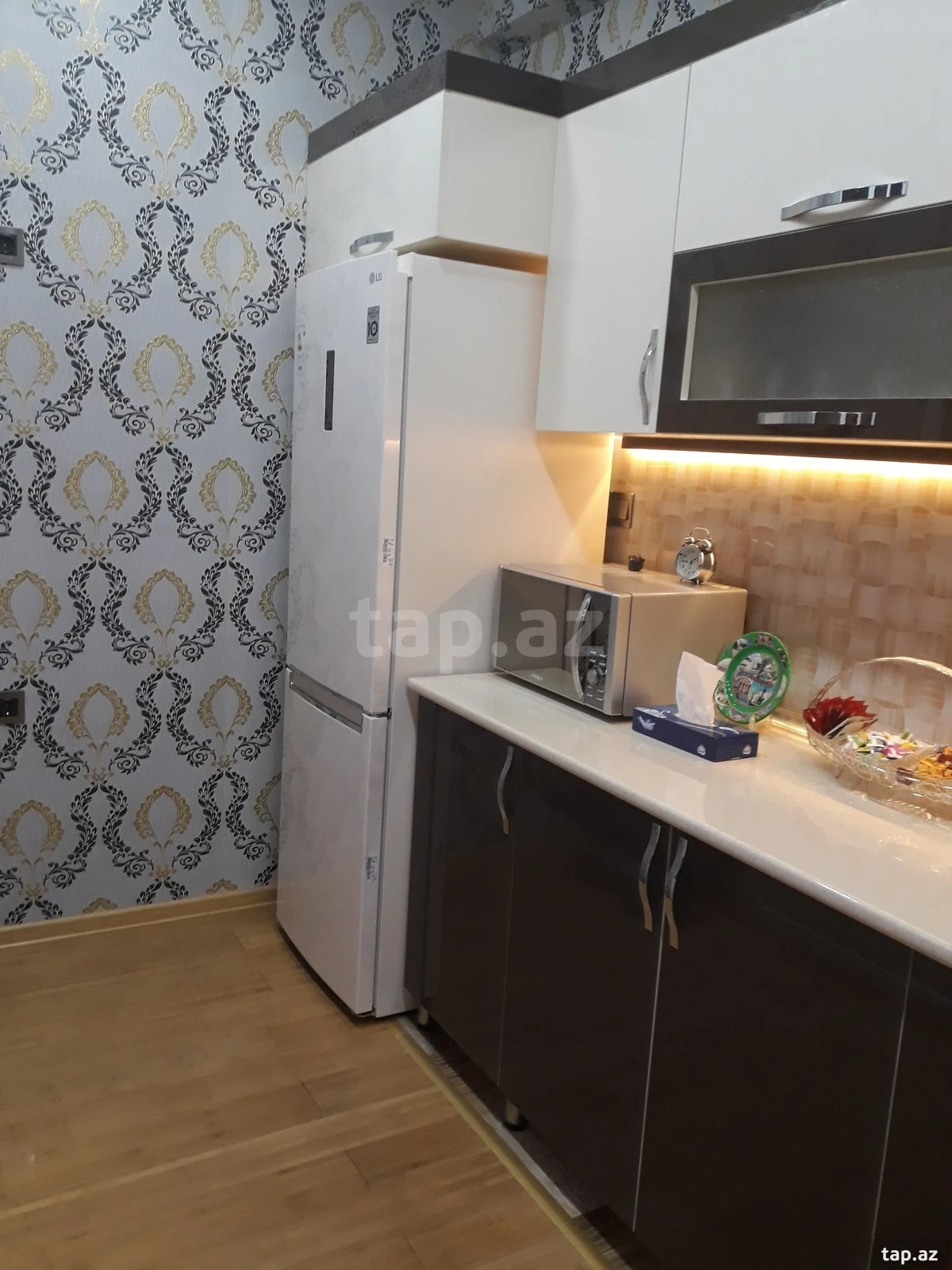 Satılır 3 otaqlı yeni tikili 90 m²