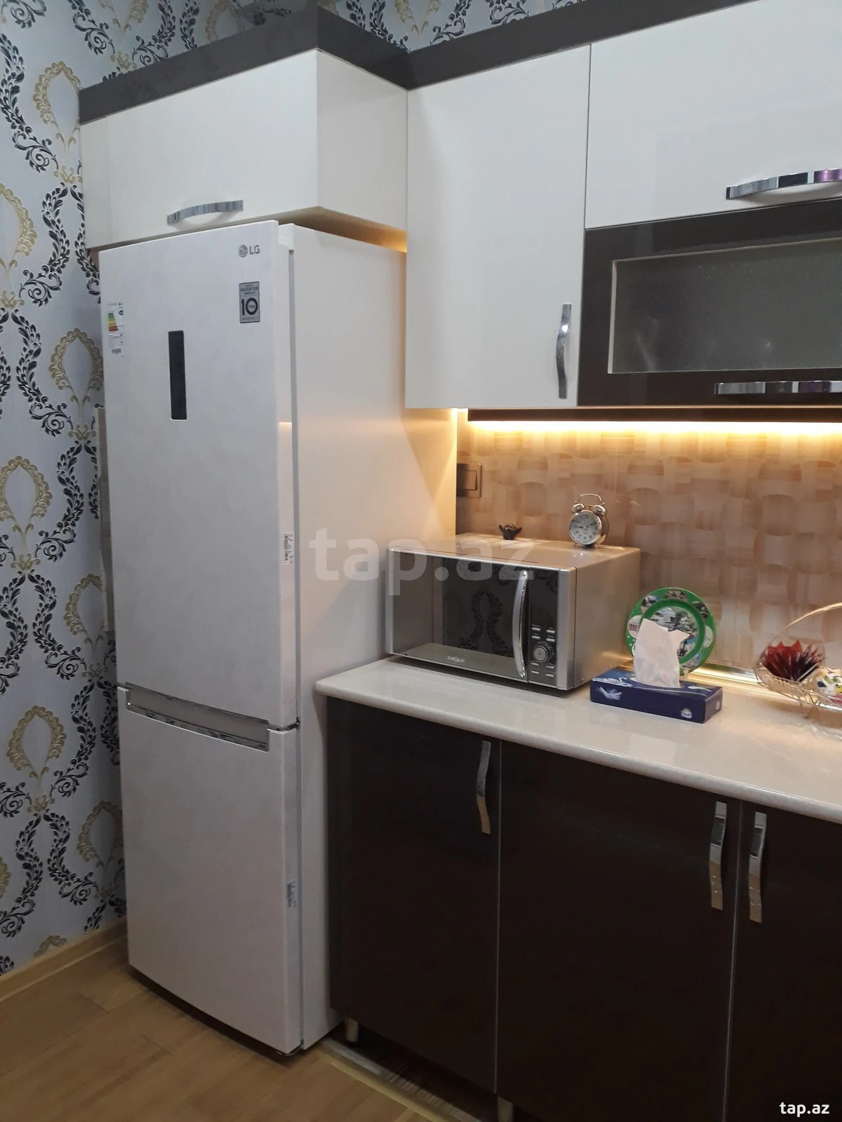 Satılır 3 otaqlı yeni tikili 90 m²