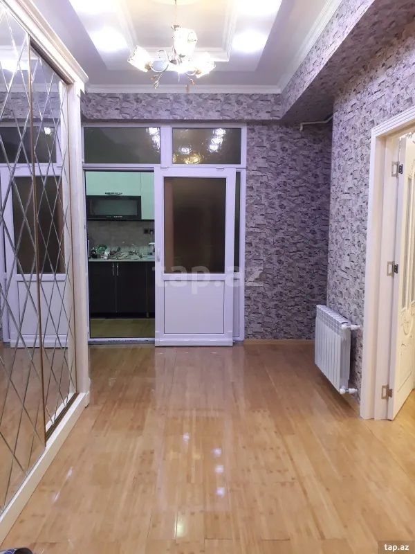 Satılır 3 otaqlı yeni tikili 90 m²