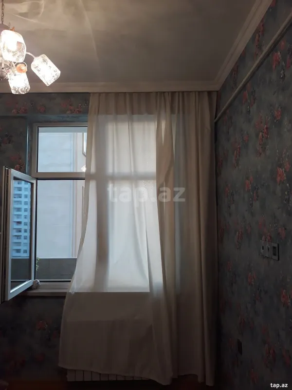 Satılır 3 otaqlı yeni tikili 90 m²